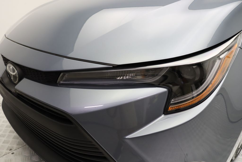 Thumbnail: 2025 Toyota Corolla - 3