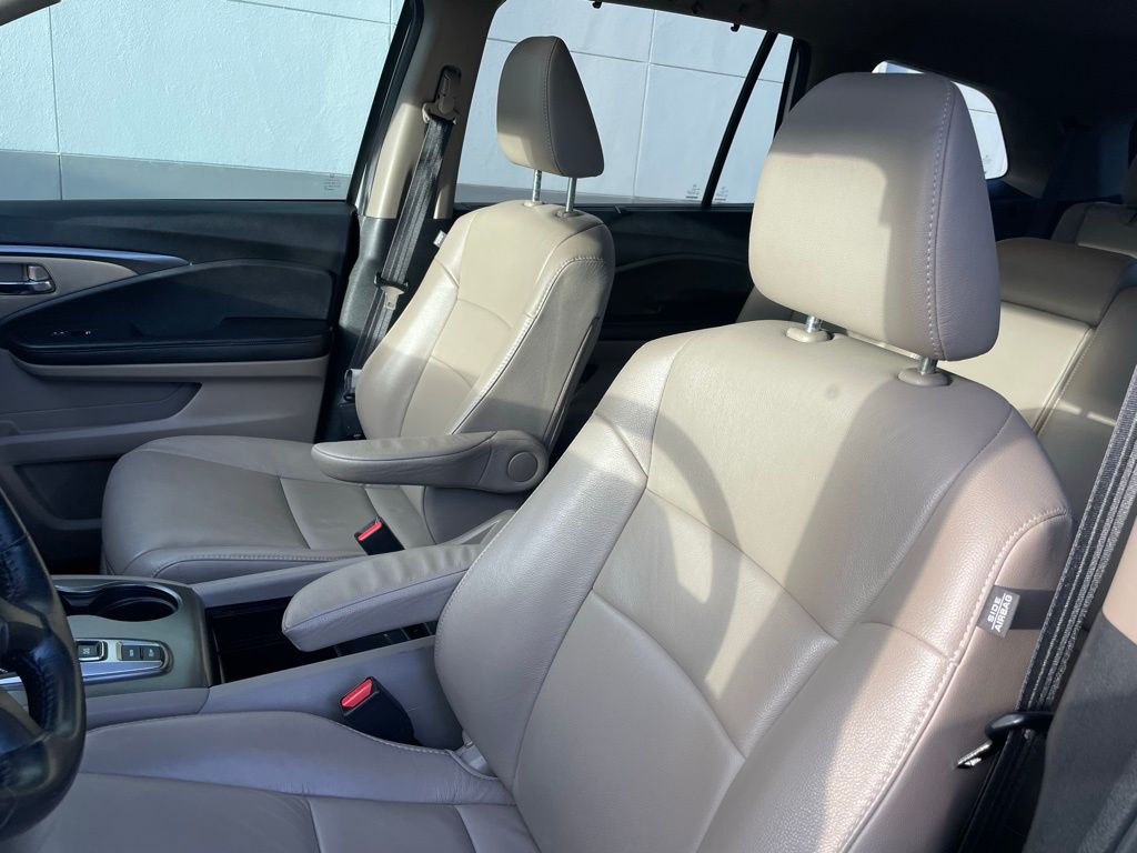 Thumbnail: 2022 Honda Pilot - 26