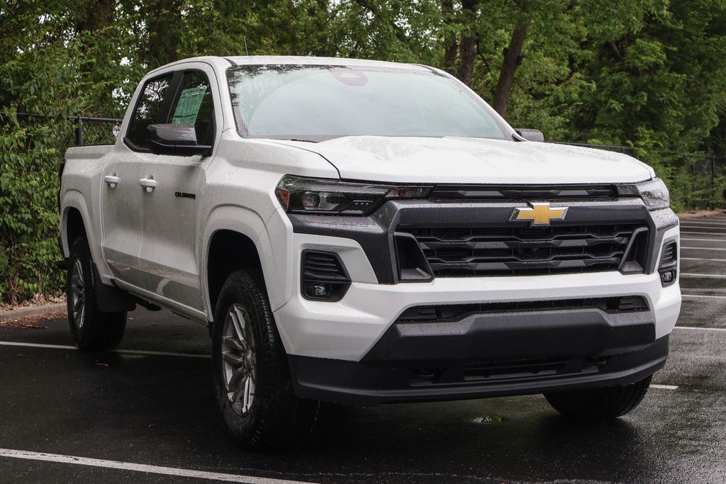 2024 Chevrolet Colorado LT 9