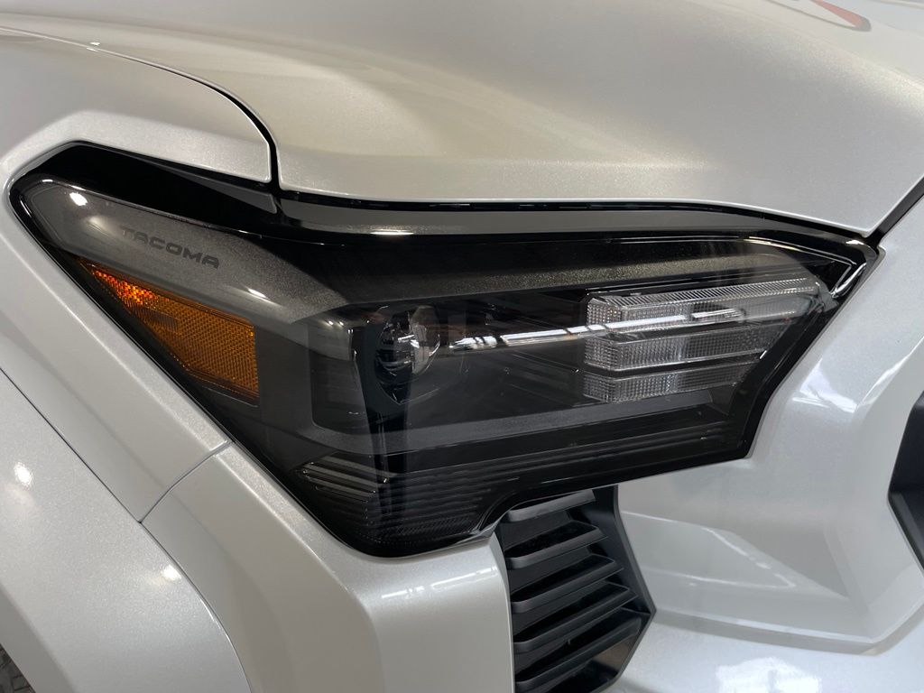 Thumbnail: 2026 Toyota Tacoma - 10