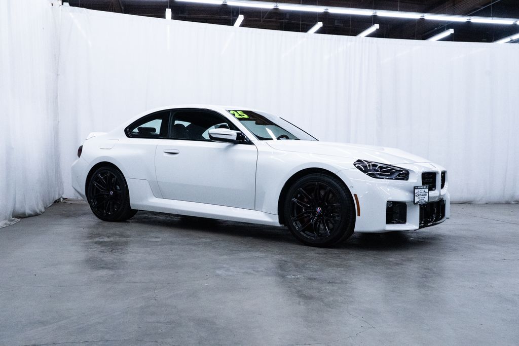 Alpine White 2025 BMW M2 Coupe Rear-Wheel Drive 6-Speed Manual