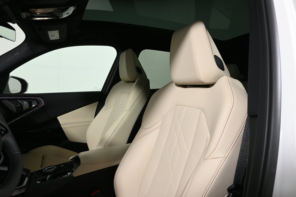 Thumbnail: 2026 BMW X3 - 16