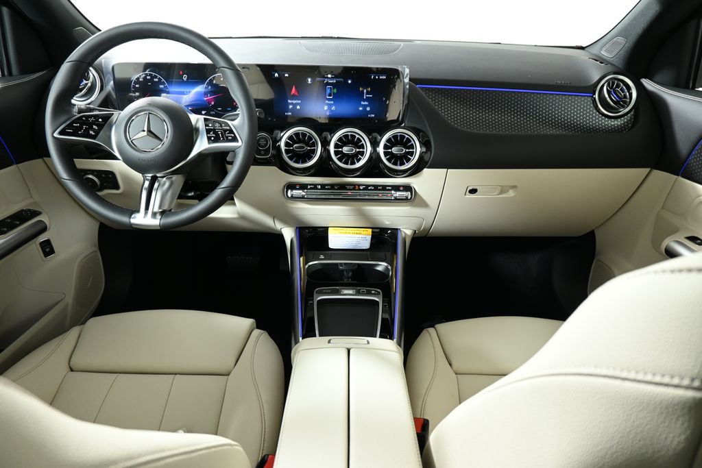 2025 Mercedes-Benz GLA 250 4MATIC 14