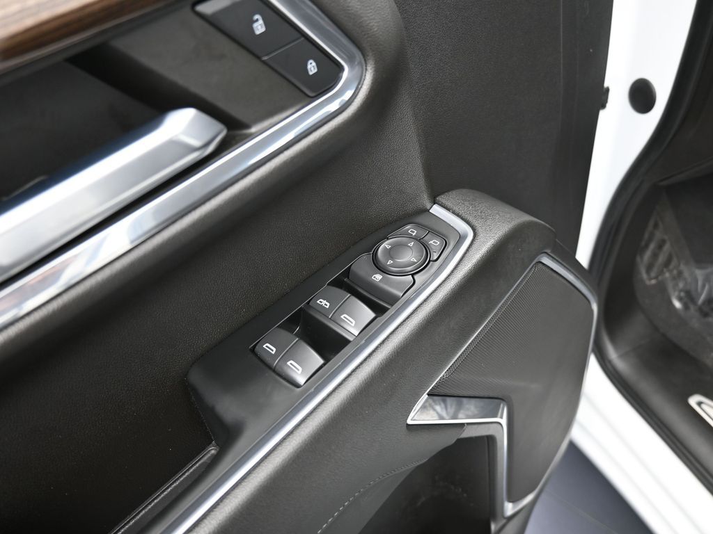 Used 2023 Summit White Chevrolet RST image 13