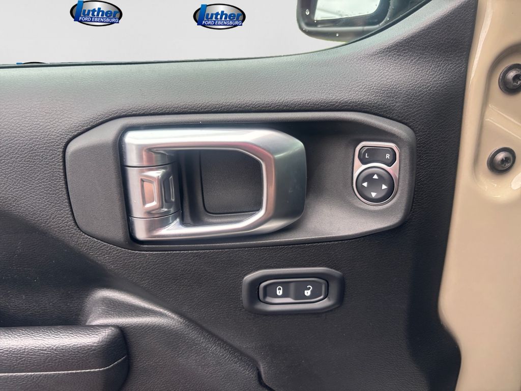 2022 Jeep Gladiator Mojave Beige at Auto Express Mitsubishi