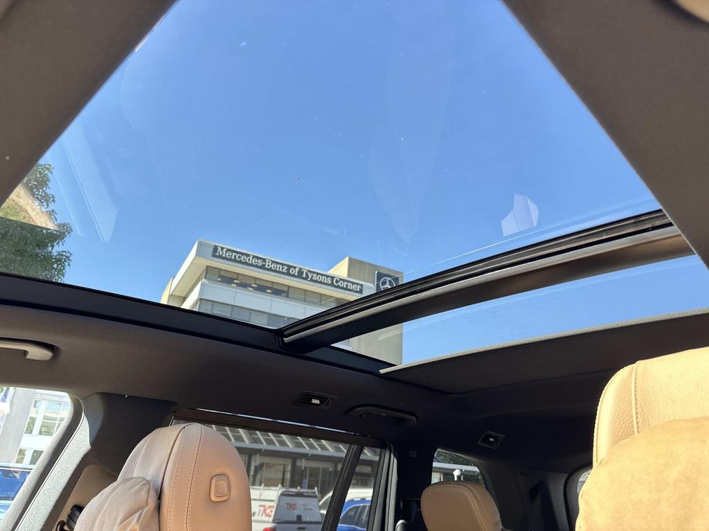 Thumbnail: 2026 Mercedes-Benz GLS - 18