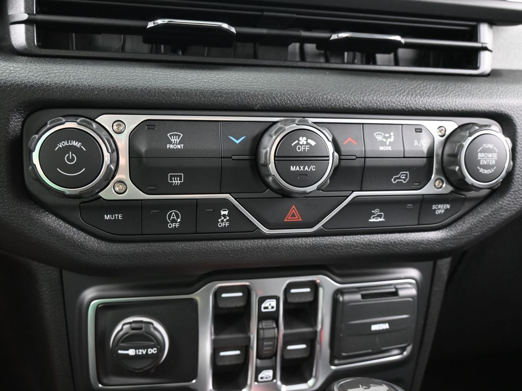 New 2026 Bright White Clearcoat Jeep Sport image 19