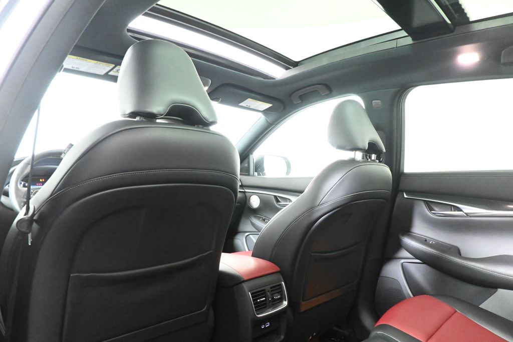 Thumbnail: 2023 INFINITI QX50 - 32