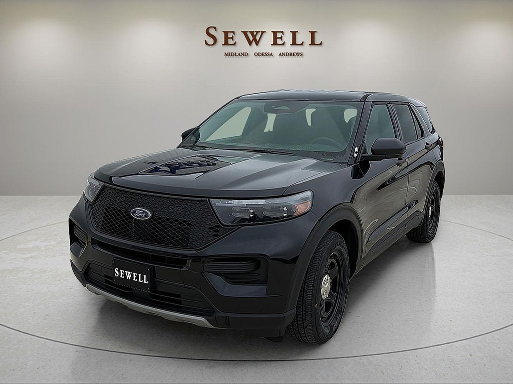 2025 Ford Utility Police Interceptor Base
