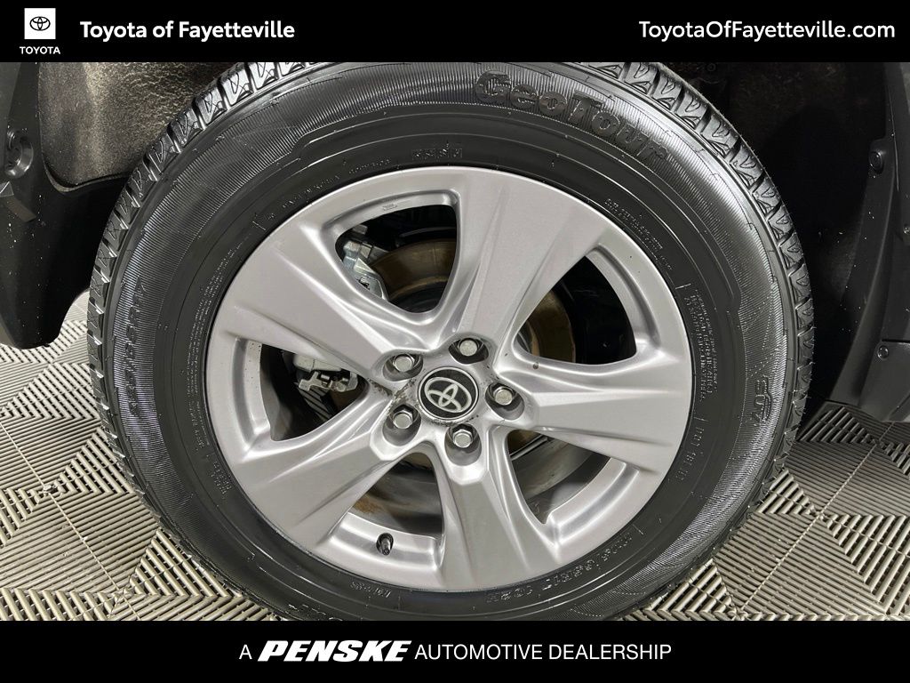 Thumbnail: 2025 Toyota RAV4 - 14