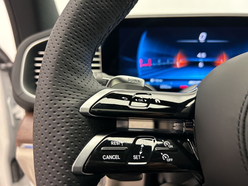Thumbnail: 2026 Mercedes-Benz GLE - 14