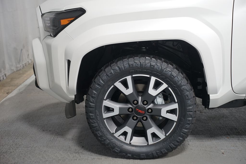 Thumbnail: 2025 Toyota 4Runner - 5