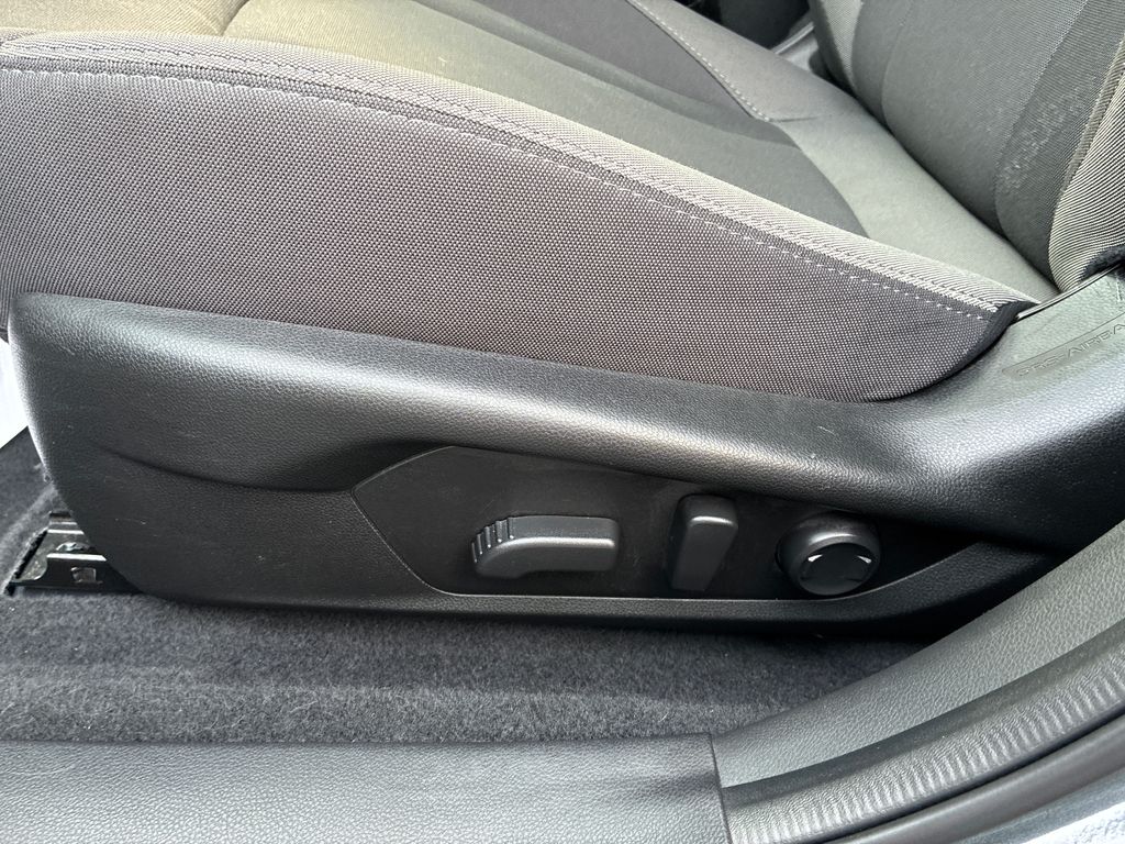 2025 Subaru Crosstrek Premium - 10