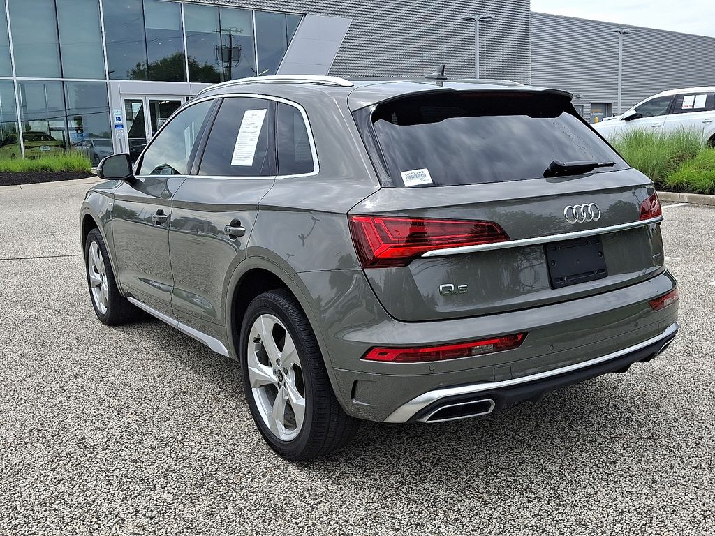 Thumbnail: 2023 Audi Q5 - 4
