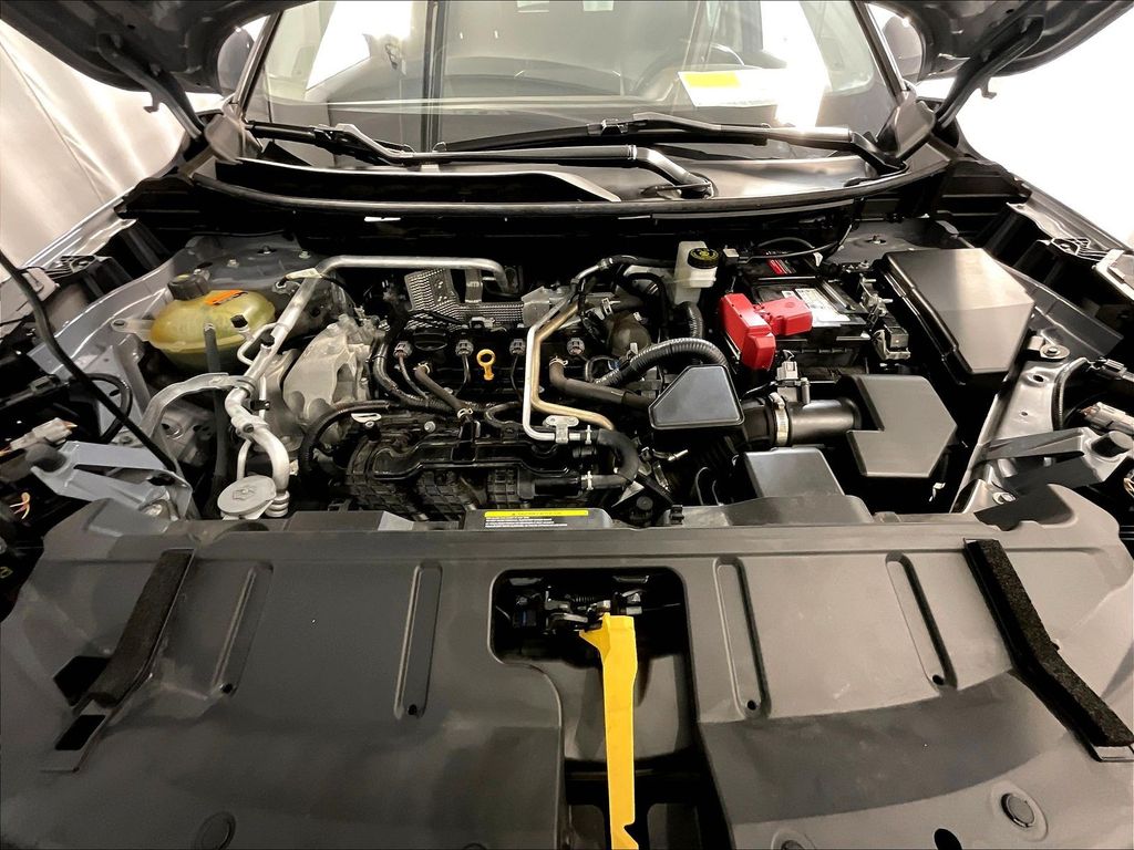 2021 Nissan Rogue — photo 30