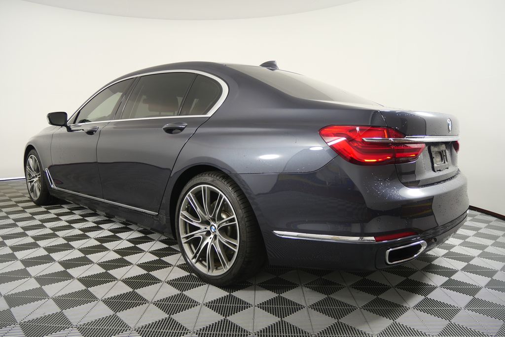 Thumbnail: 2018 BMW 7 Series - 5