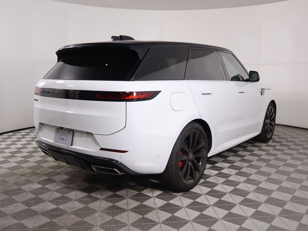 Thumbnail: 2025 Land Rover Range Rover Sport - 5