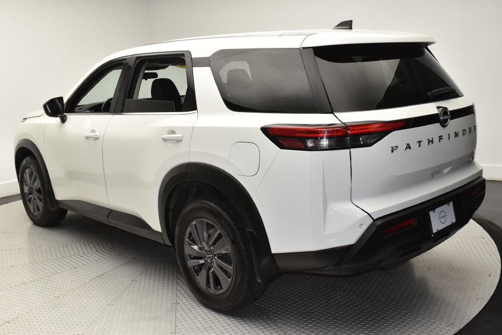 Thumbnail: 2024 Nissan Pathfinder - 7