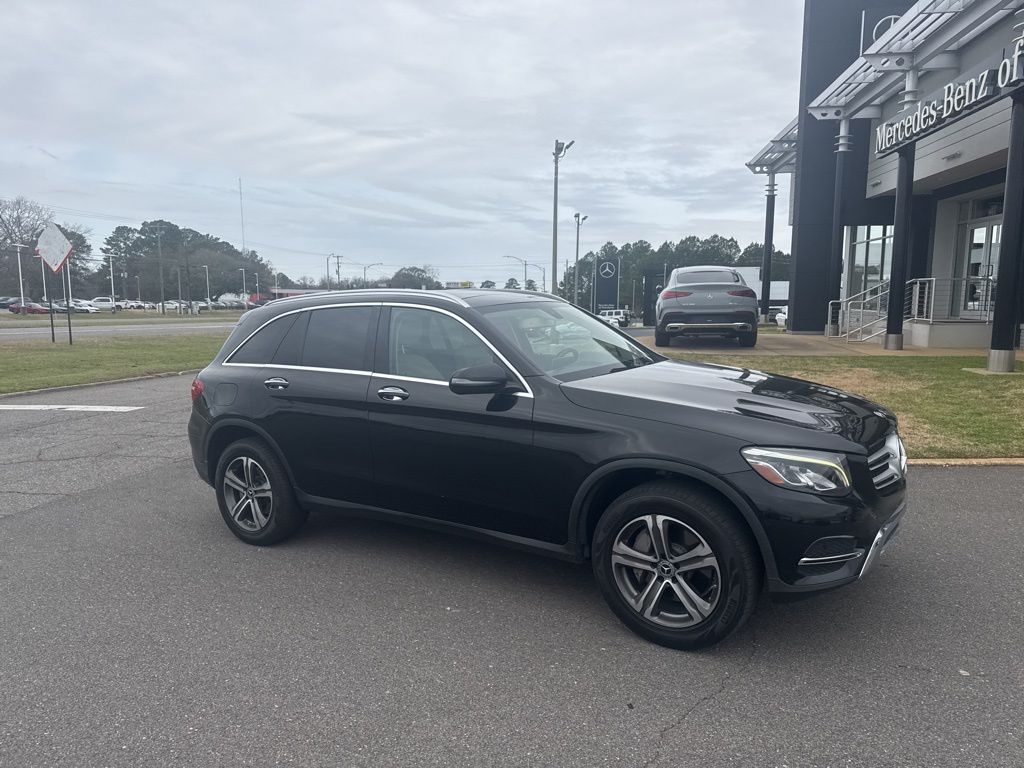 2018 Mercedes-Benz GLC 300 RWD