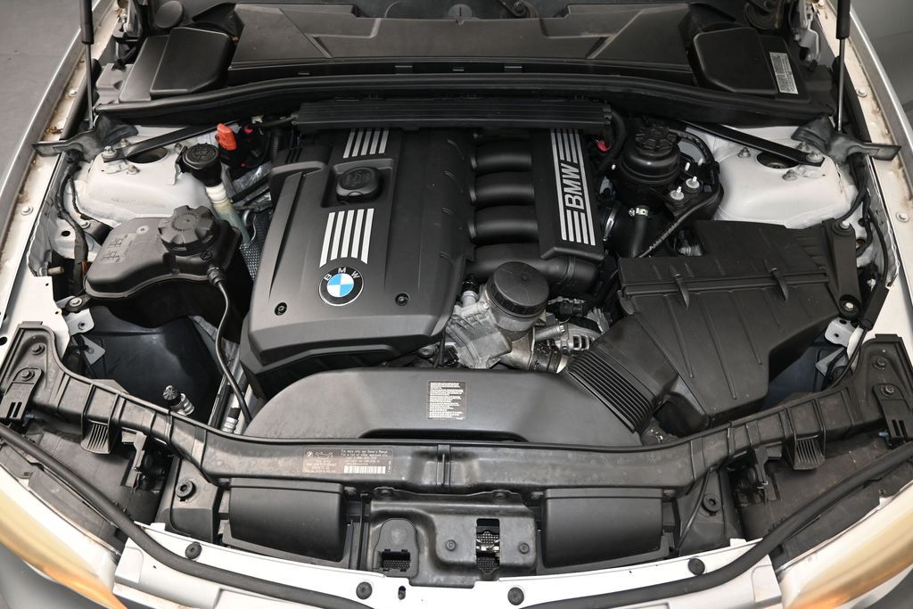 Used 2012 Silver BMW 128i image 17
