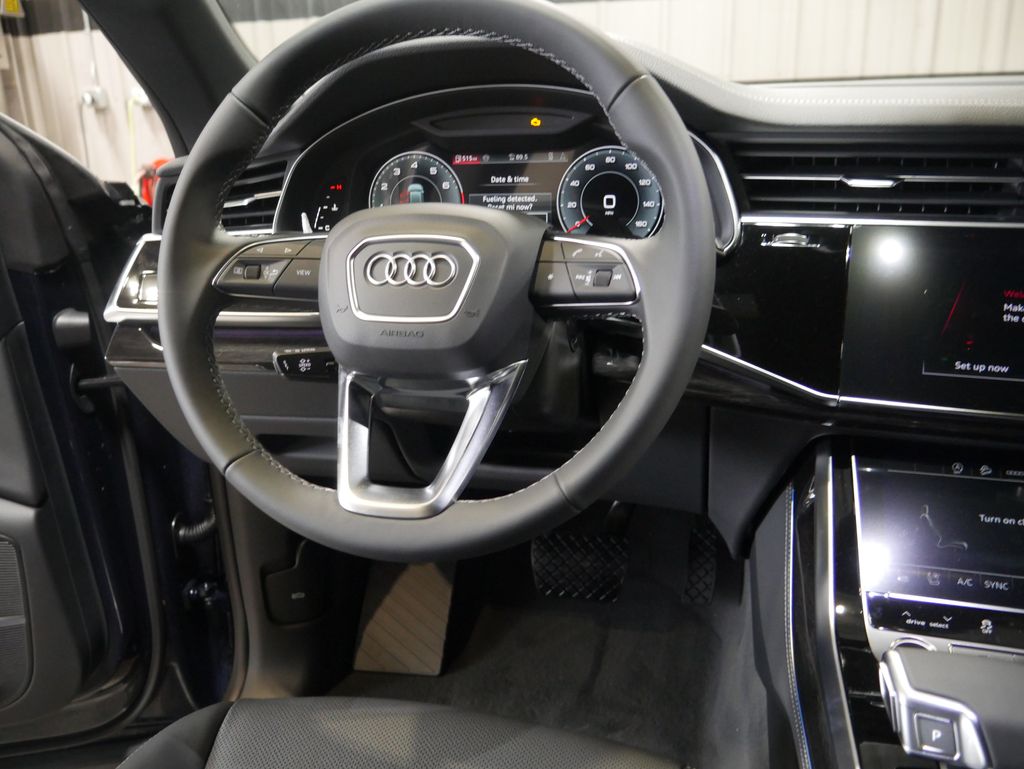 Thumbnail: 2026 Audi Q8 - 23