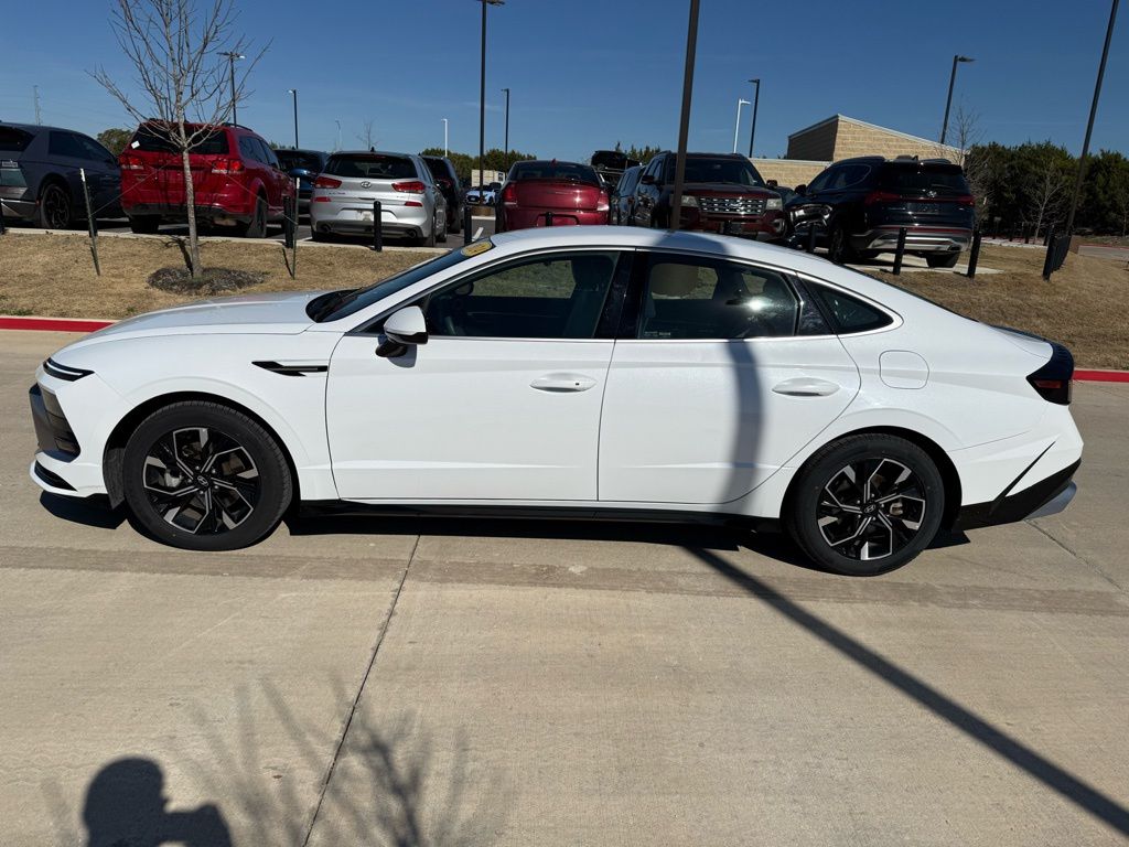 Thumbnail: 2024 Hyundai Sonata - 8