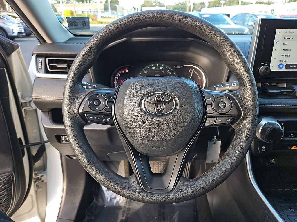 Thumbnail: 2023 Toyota RAV4 - 19
