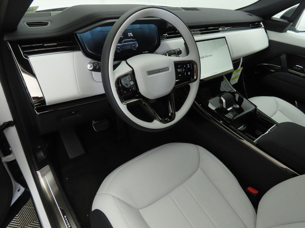 Thumbnail: 2025 Land Rover Range Rover Sport - 9