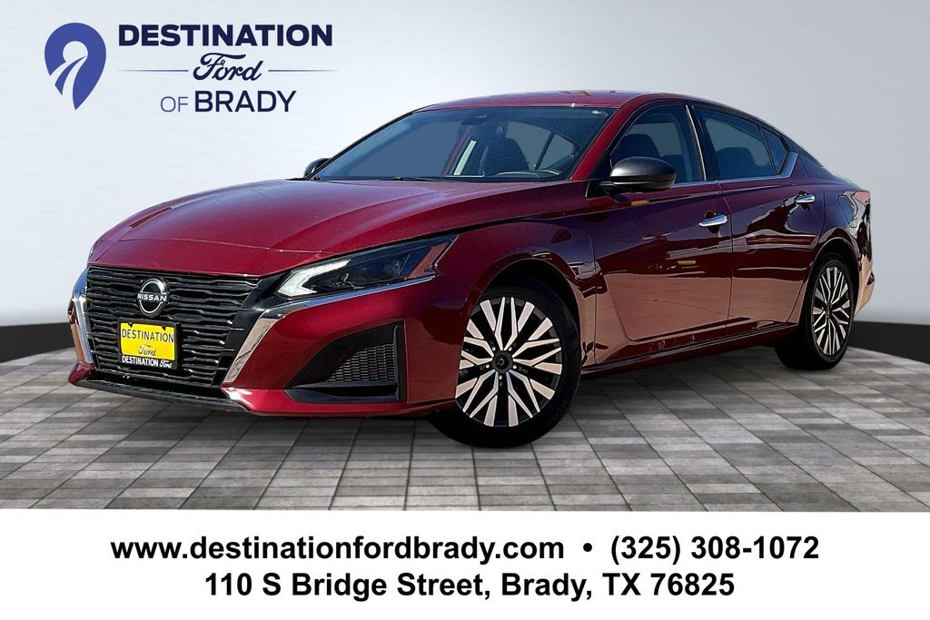 2024 Nissan Altima 2.5 SV FWD