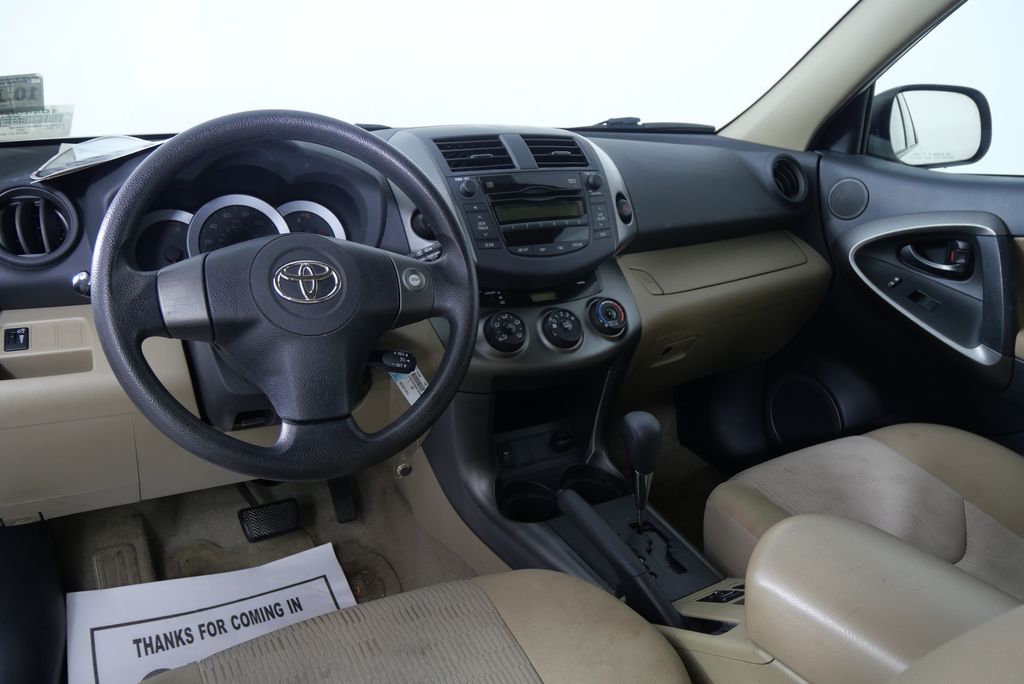 2011 Toyota RAV4  11