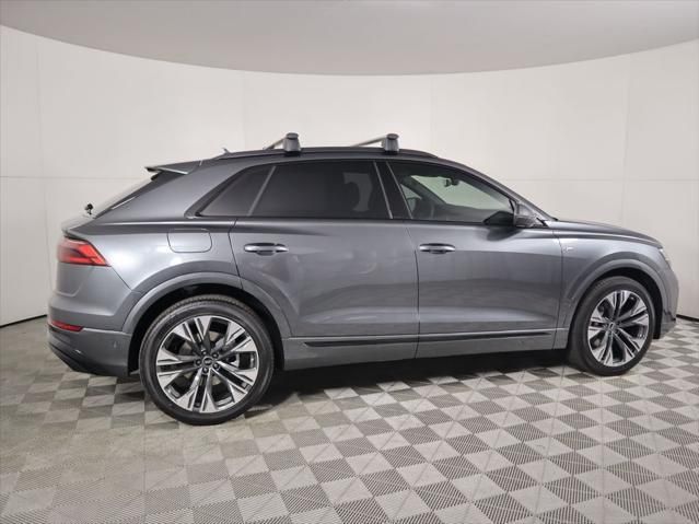 Thumbnail: 2026 Audi Q8 - 4
