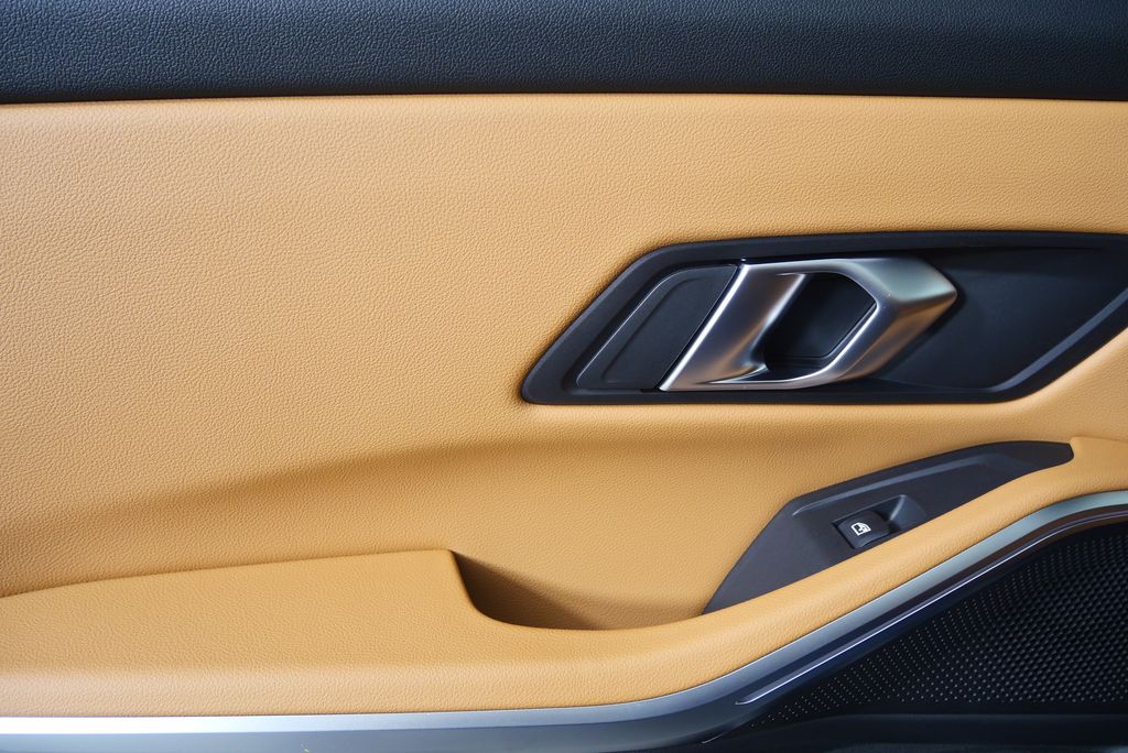 Thumbnail: 2026 BMW 3 Series - 13