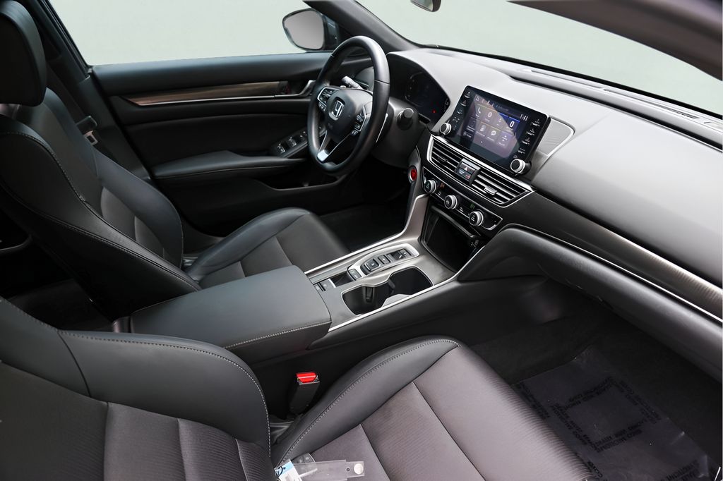 Used Car 2020 Honda Accord  Sport 2.0t For Sale Under $30,000 In Austin, Texas