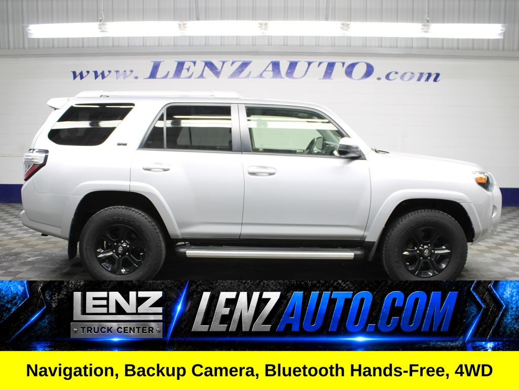 Classic Silver Metallic 2017 Toyota 4Runner SUV / Crossover Four-Wheel Drive 5-Speed Automatic Overdrive