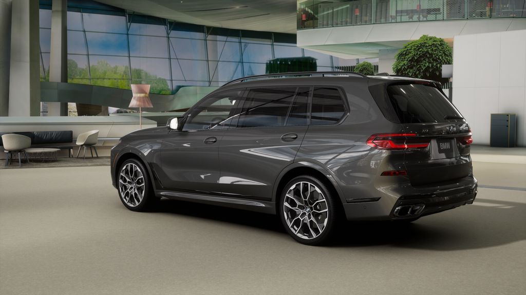 Thumbnail: 2026 BMW X7 - 31
