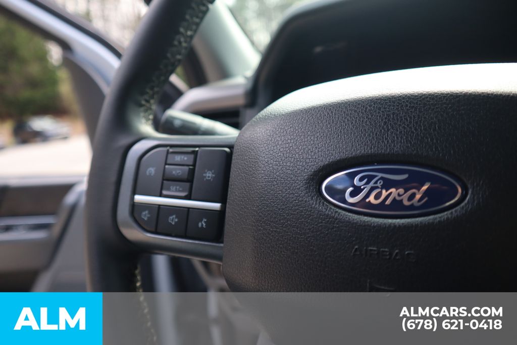 Used 2025 White Ford XLT image 27