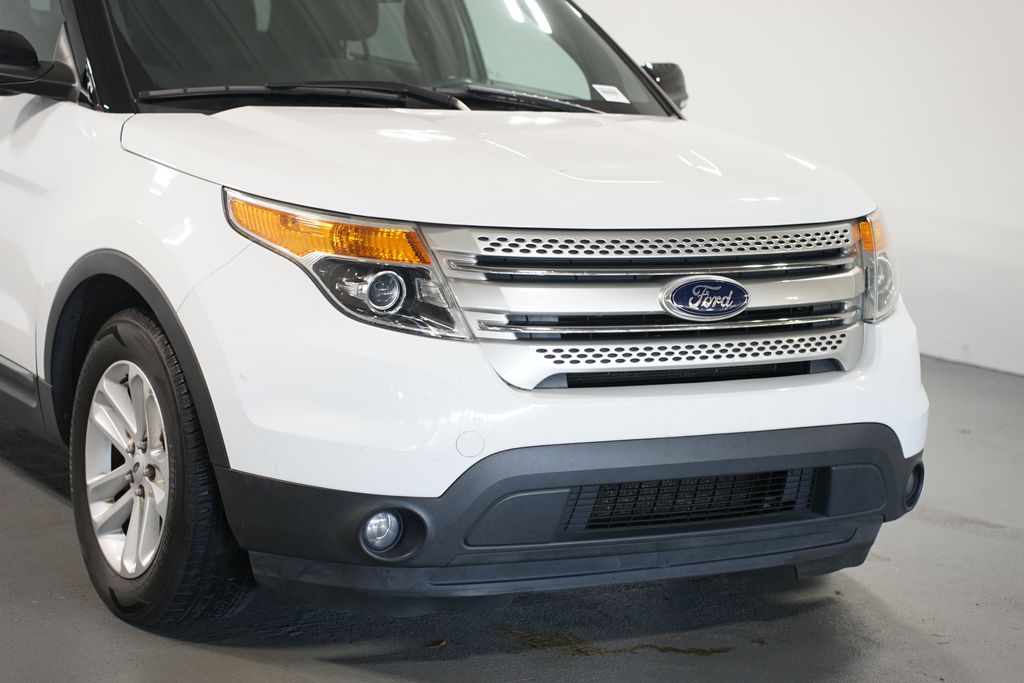 Thumbnail: 2014 Ford Explorer - 4
