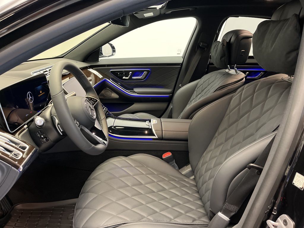 Thumbnail: 2025 Mercedes-Benz S-Class - 13