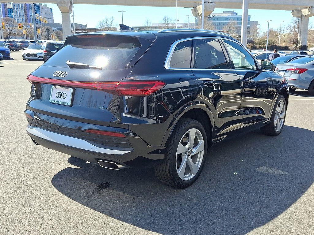 Thumbnail: 2025 Audi Q5 - 3