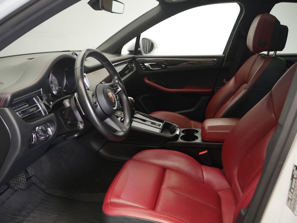 Thumbnail: 2023 Porsche Macan - 5