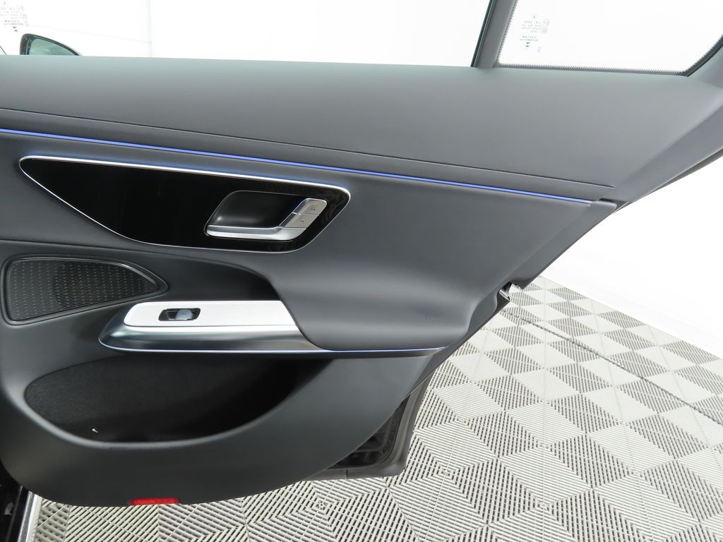 Thumbnail: 2025 Mercedes-Benz E-Class - 27