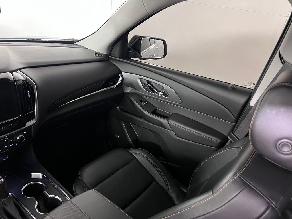 Used 2020 White Chevrolet Premier image 22