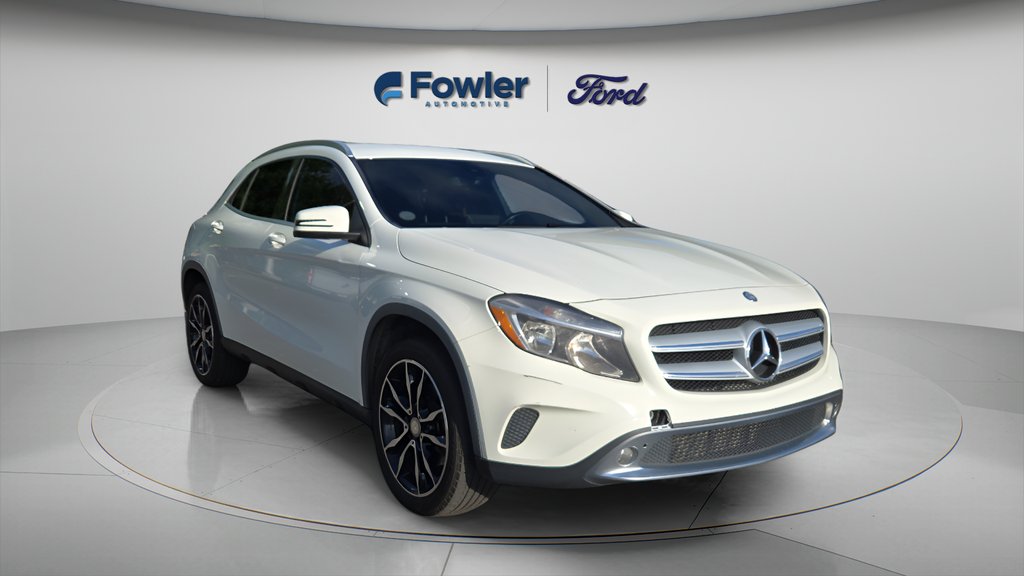 White 2017 Mercedes-Benz GLA 250 FWD SUV / Crossover Front-Wheel Drive 7-Speed Automatic
