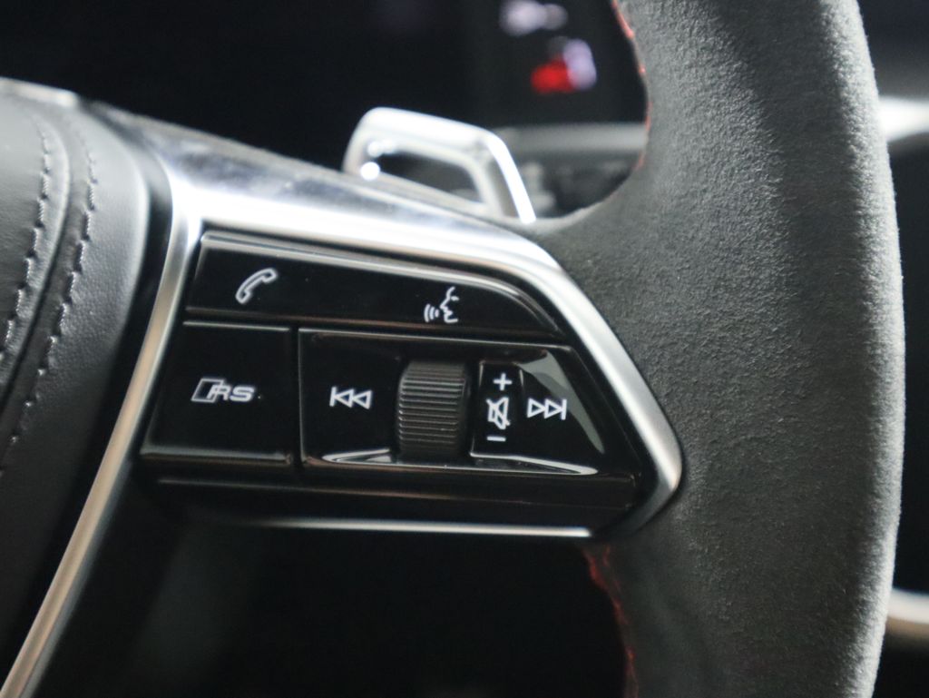 Thumbnail: 2026 Audi RS 7 - 13