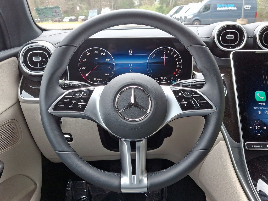 2025 Mercedes-Benz GLC 350 16
