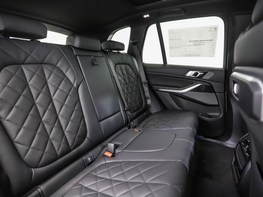 Thumbnail: 2026 BMW X5 - 26