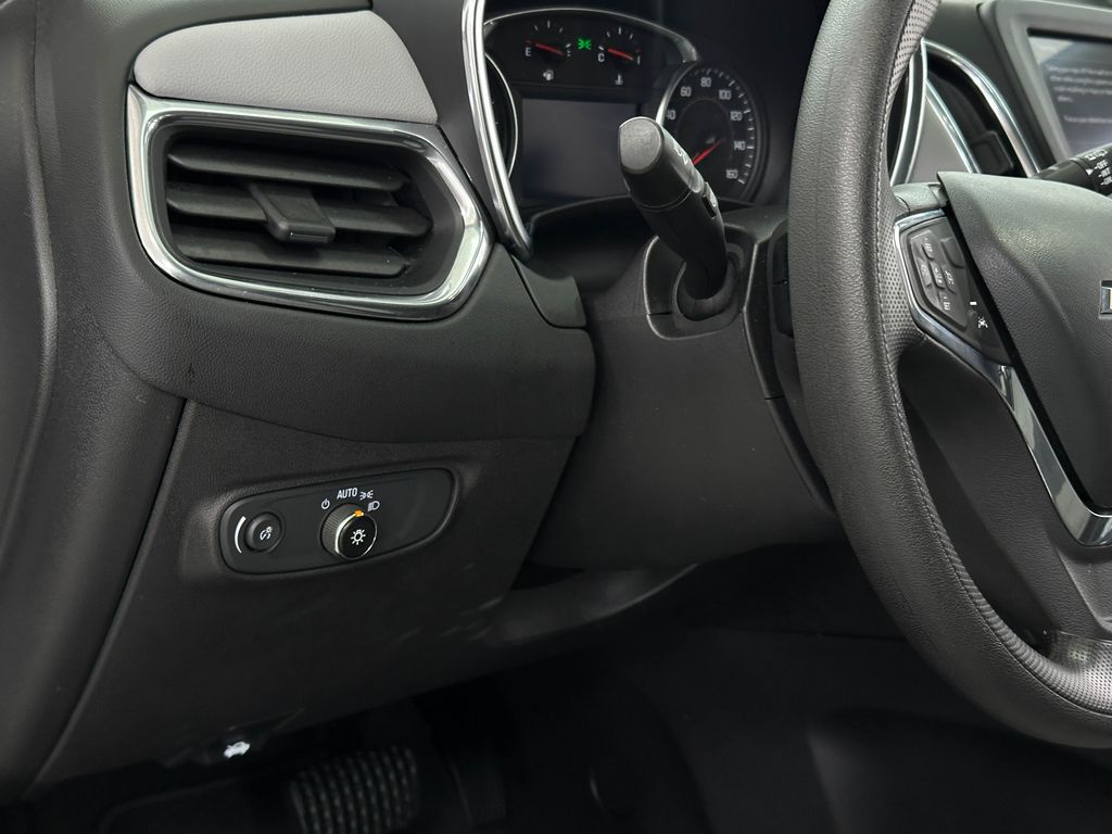 ChevroletEquinox24