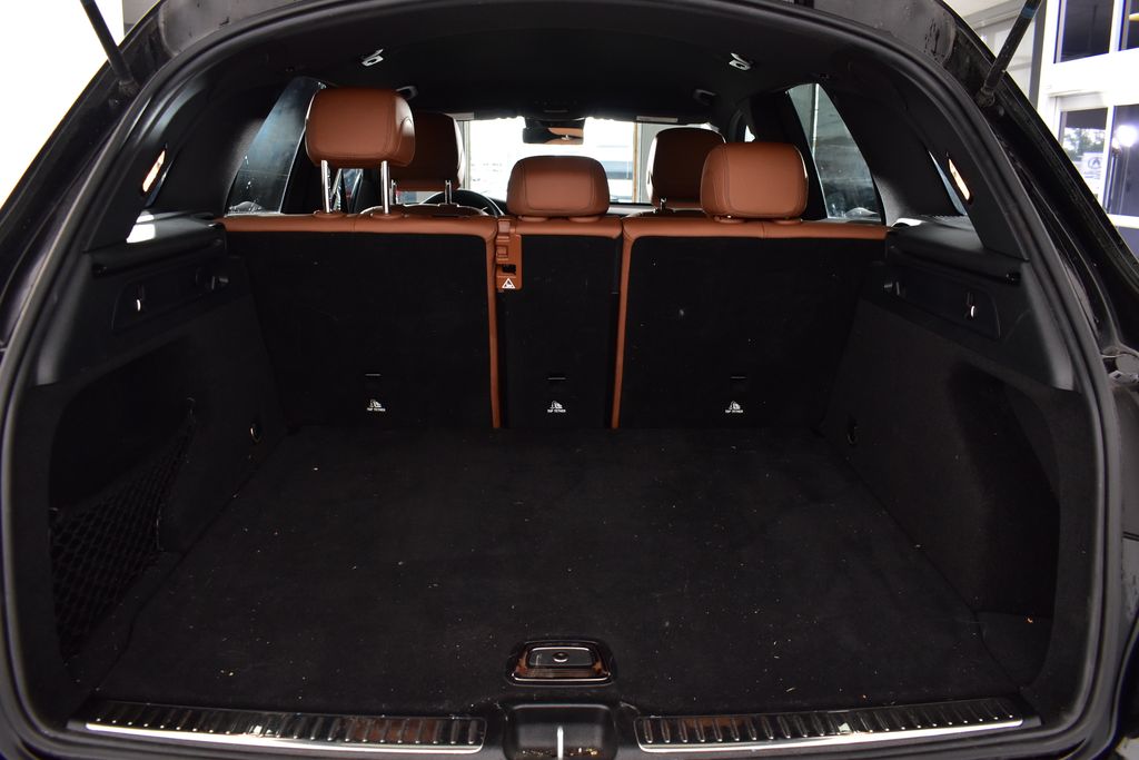 2022 Mercedes-Benz GLC 300 32