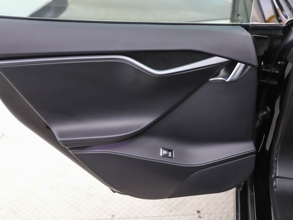 2021 Tesla Model S Long Range 18