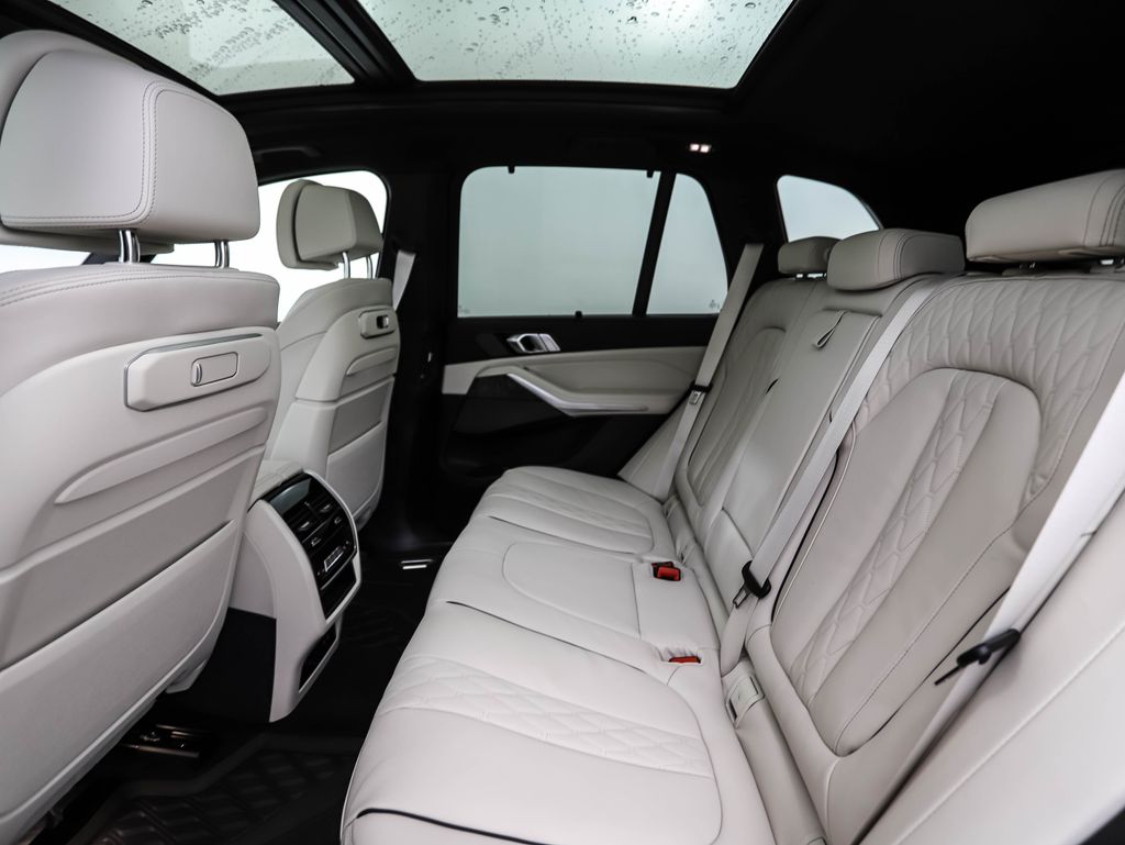 Thumbnail: 2026 BMW X5 - 23